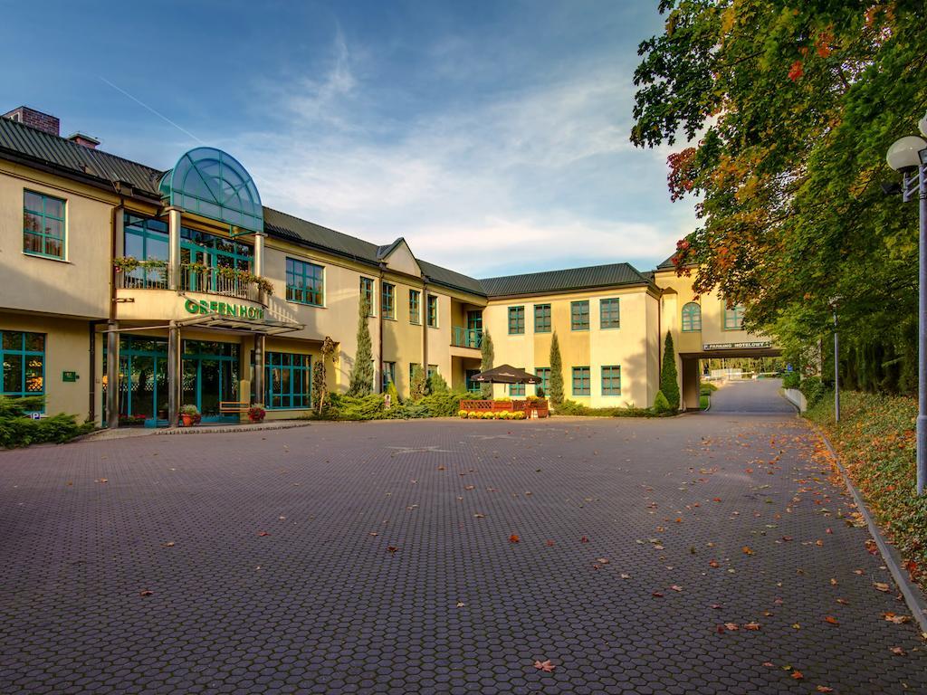 Green Hotel Komorniki  Exterior foto